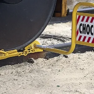 "C-2" Double Chock w/Tightener, Padlock and Flag